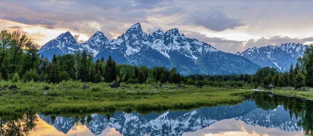 Teton mountain range and lake